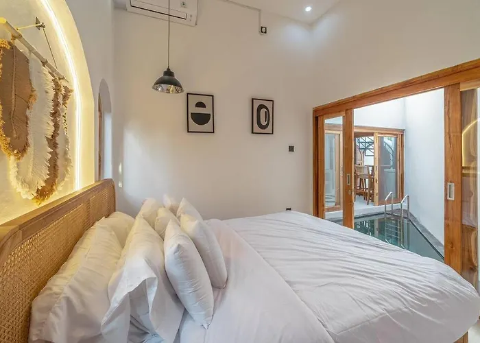 Villa Casa Lumina Brand New 2 Bedroom In Babakan *