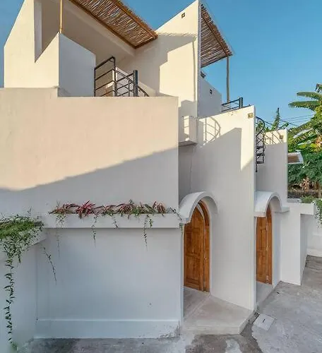 Casa Lumina Brand New 2 Bedroom In Babakan *