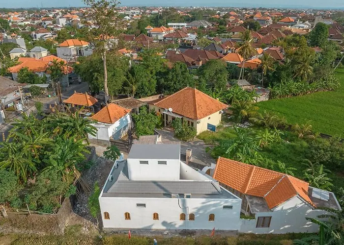 Casa Lumina Brand New 2 Bedroom In Babakan Villa Canggu