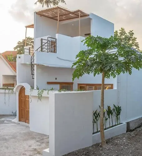 Casa Lumina Brand New 2 Bedroom In Babakan Villa